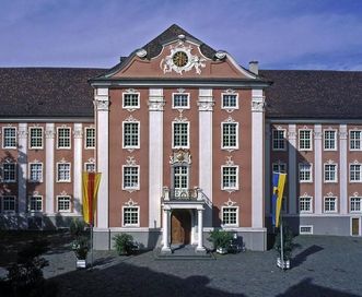 Stadtseite des Neuen Schlosses Meersburg