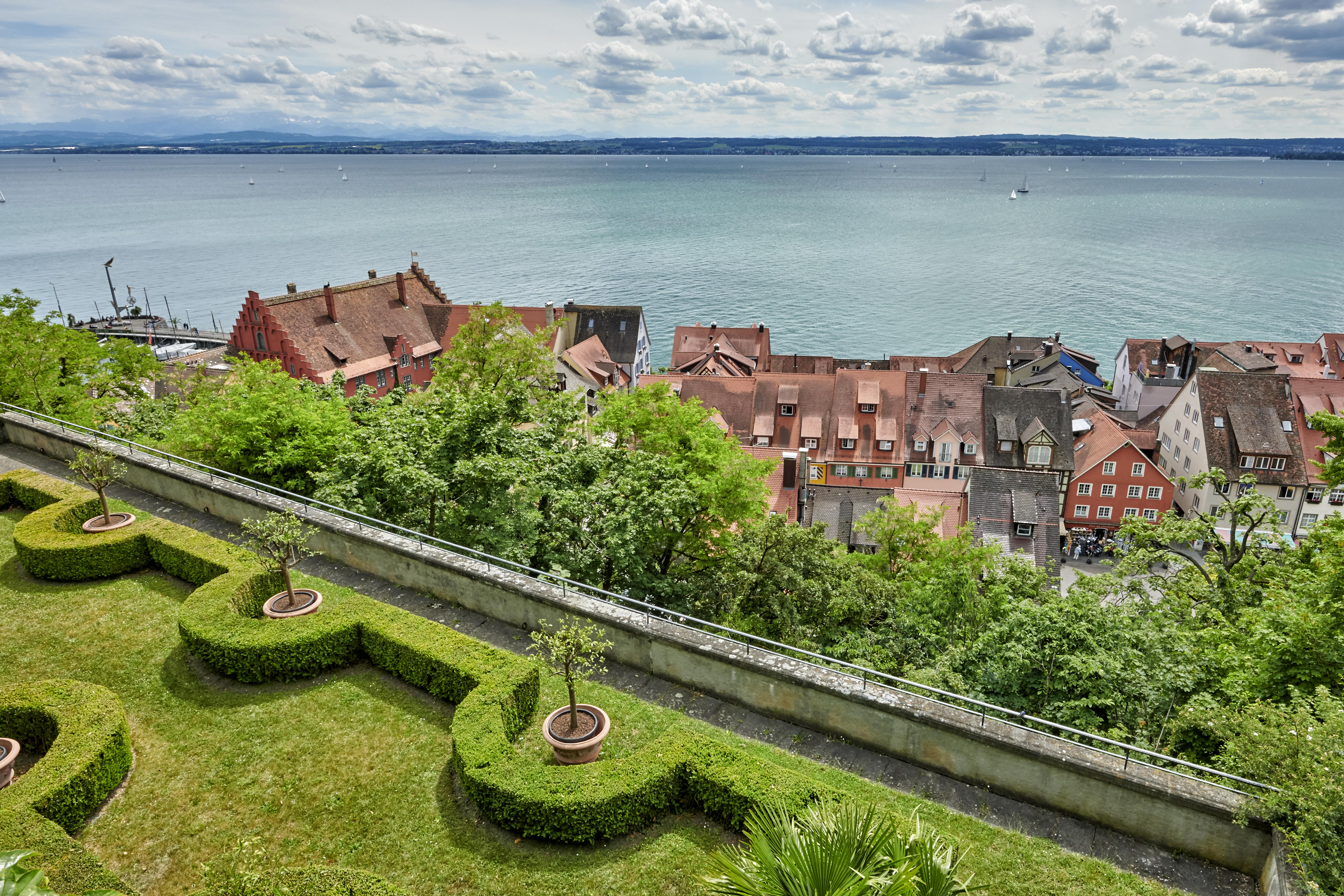 Neues Schloss Meersburg, Seeblick von der Schlossterrasse