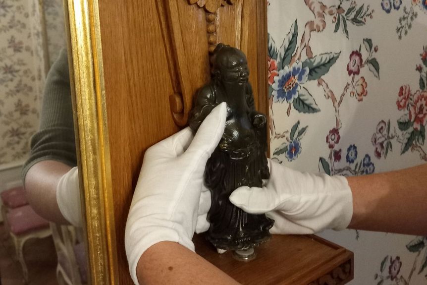 Neues Schloss Meersburg, Detail, 3D-Figur im Porzellankabinett