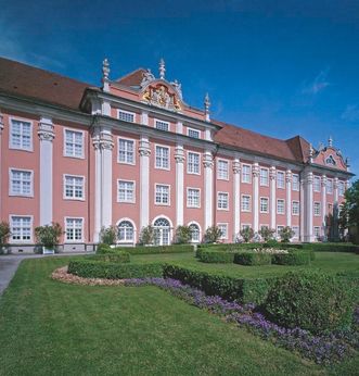 Gartenfassade des Neuen Schlosses Meersburg